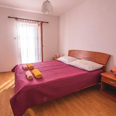 Kristian Apartments ロヴィニ エクステリア 写真