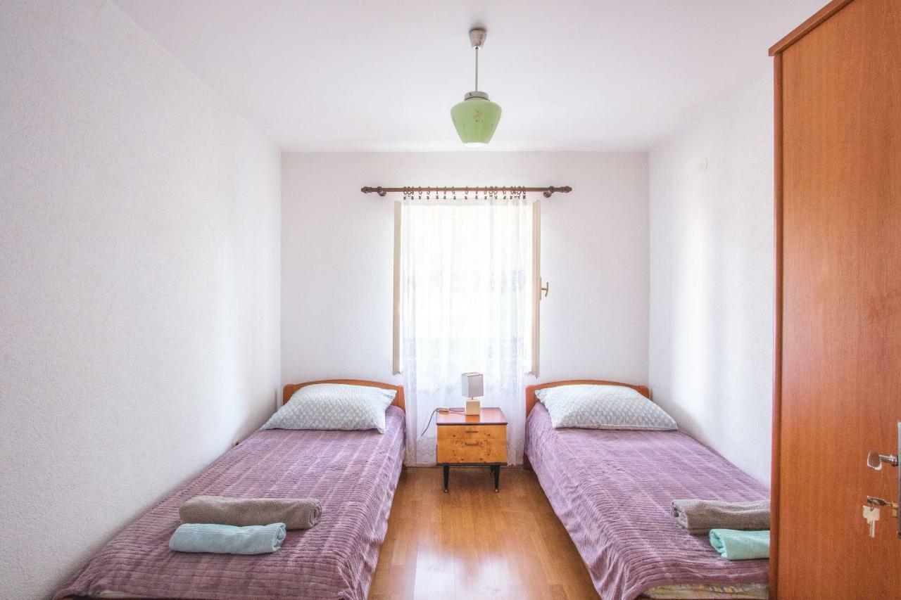 Kristian Apartments ロヴィニ エクステリア 写真