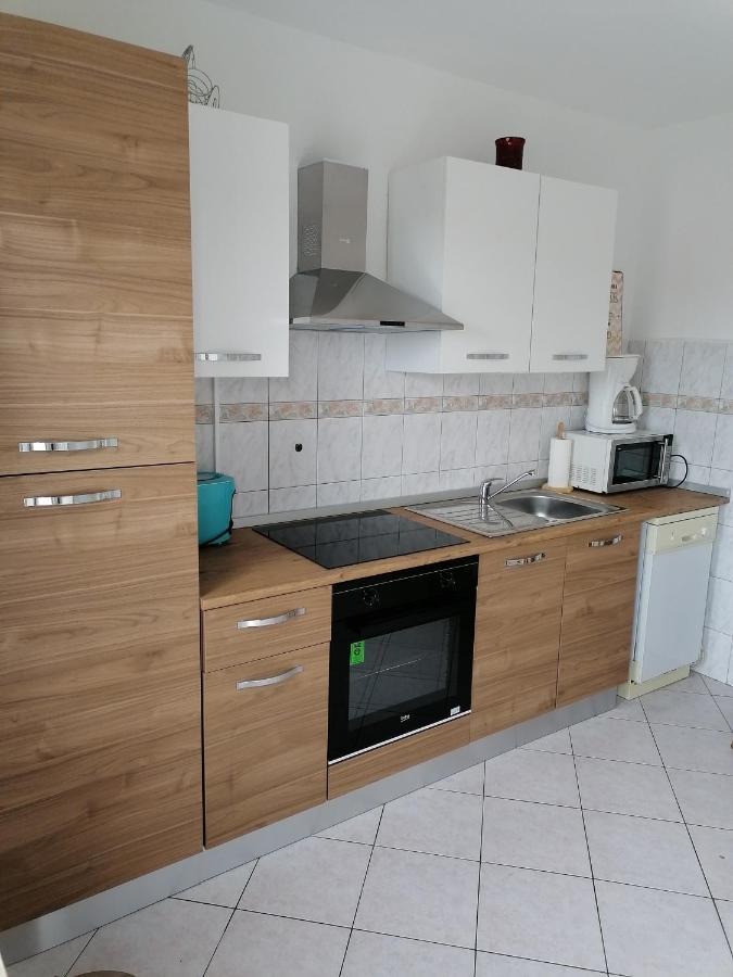 Kristian Apartments ロヴィニ エクステリア 写真